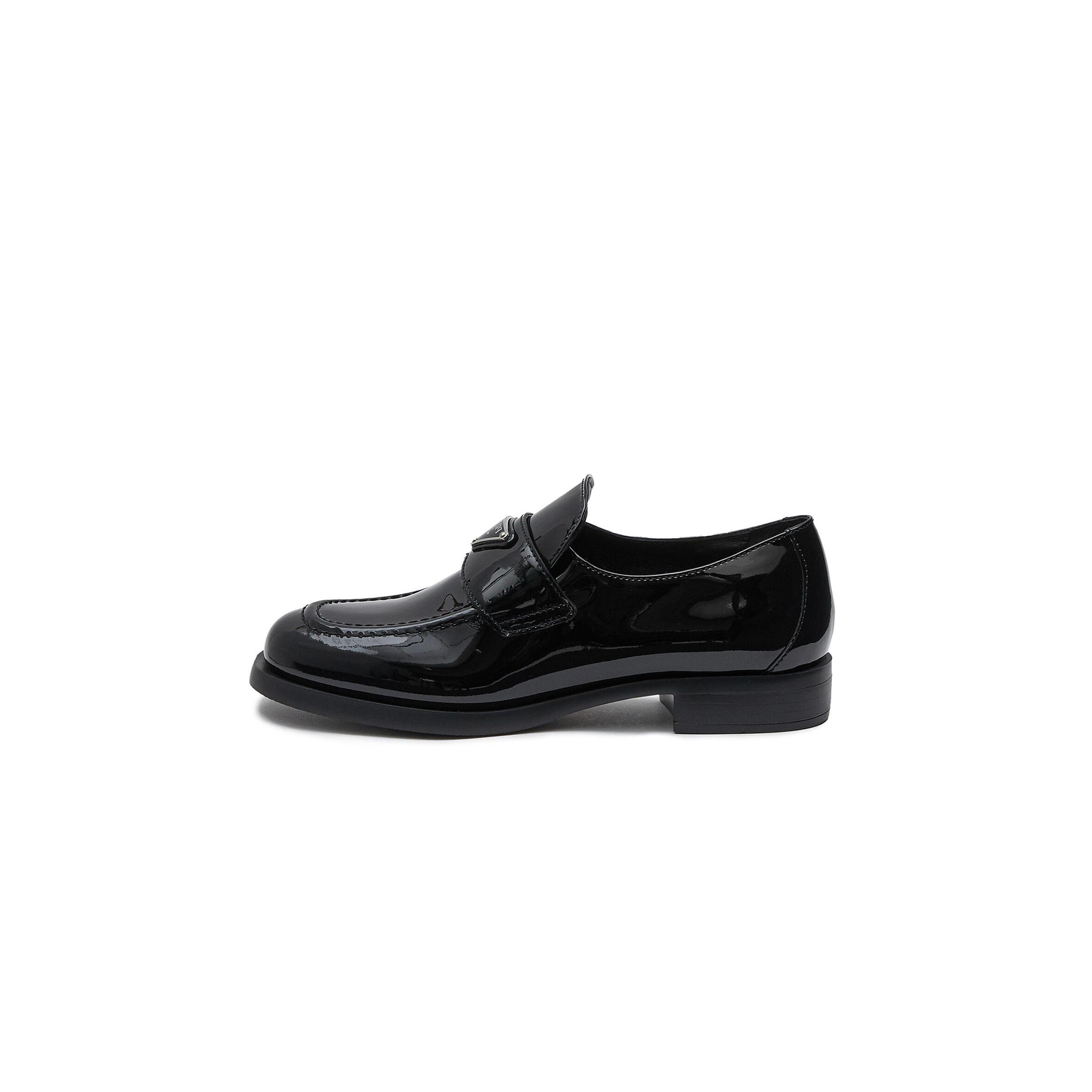 Pra*a patent leather loafers